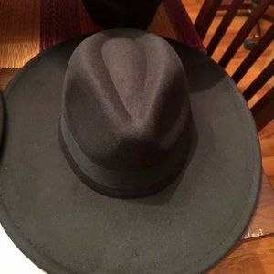 Black/Black Wide Brim Hat